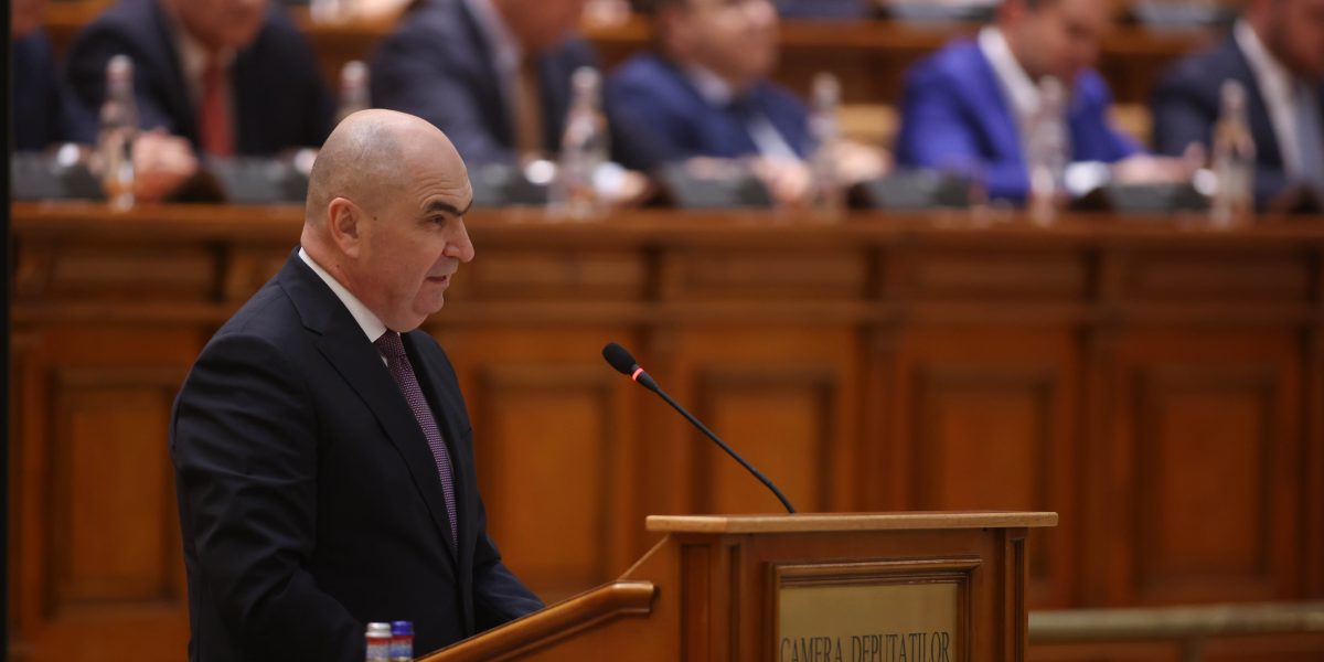 Bolojan detaliază scenariile post-moțiune: Guvernul, salvat pe moment