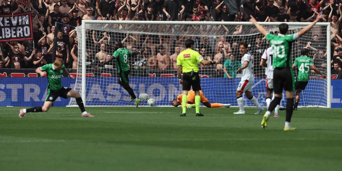 Berardi și Lauriente au învins Milan-ul: Sassuolo, victorie categorică
