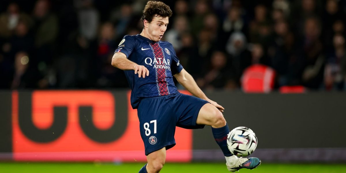 How tall is PSG’s João Neves?