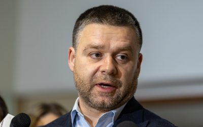 Ciucu, atac la Predoiu și Thuma după moțiune: „Cătălin, ai 25%?”