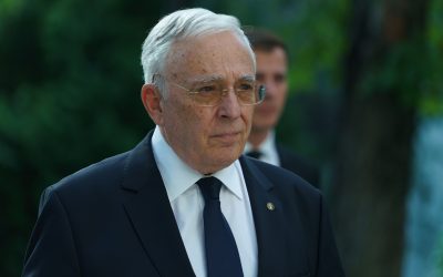 Isărescu, replică dură: BNR a cumpărat valută, nu vândut, respinge mitul cursului „ținut”