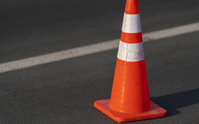 Accident mortal în Gorj: O femeie a murit, trei răniți după ce-au lovit copacul