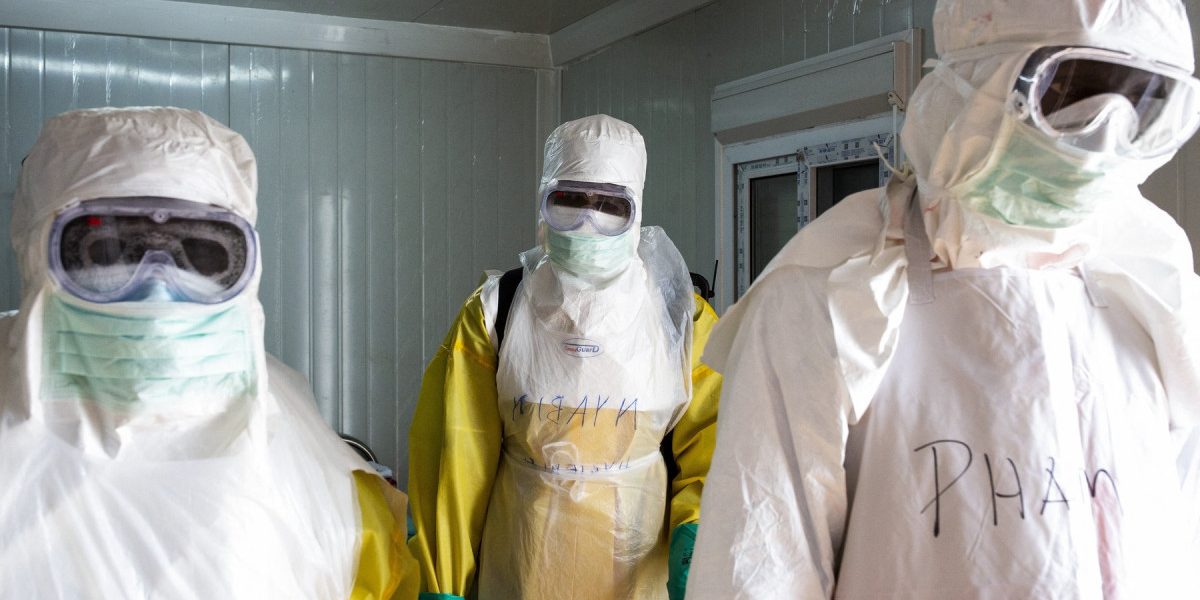 Ebola: OMS declară urgență internațională după cazurile din Uganda și Congo