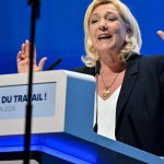 Marine Le Pen spune că nu plănuieşte un „Frexit”, dar avertizează UE că vor fi schimbări dacă va câştiga alegerile în 2027