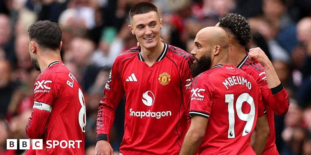 Manchester United vs Liverpool LIVE: Premier League live text updates, team news, stats & head-to-head