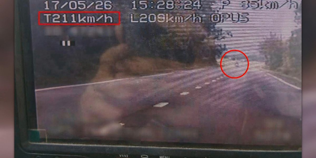 Austriac prins cu 211 km/h în Mehedinți: Tânărul șofer, fără permis