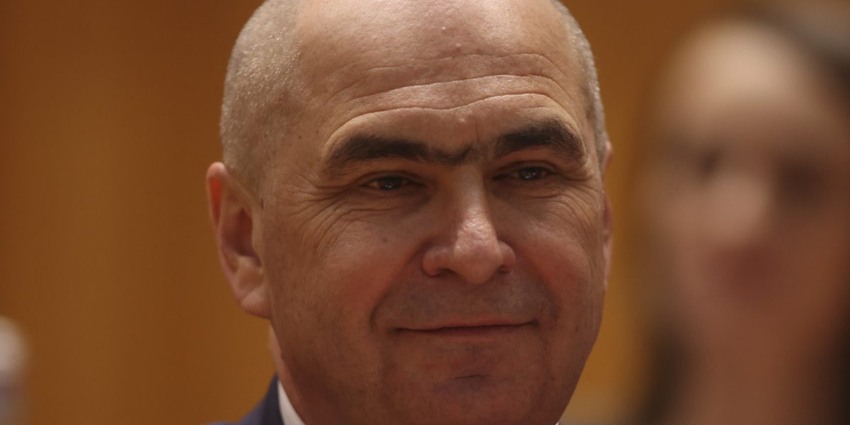 Bolojan, propus premier de Nicușor Dan? Fost judecător CCR, dezvăluiri incendiare