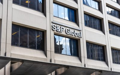 România evită retrogradarea, dar S&P Global avertizează: Criză prelungită, riscuri mari