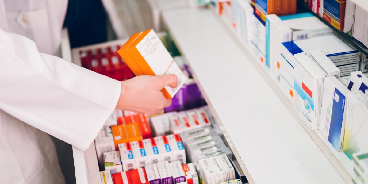 Atenție, români! Medicamentele expirate ascund pericole: Avertismentul medicilor