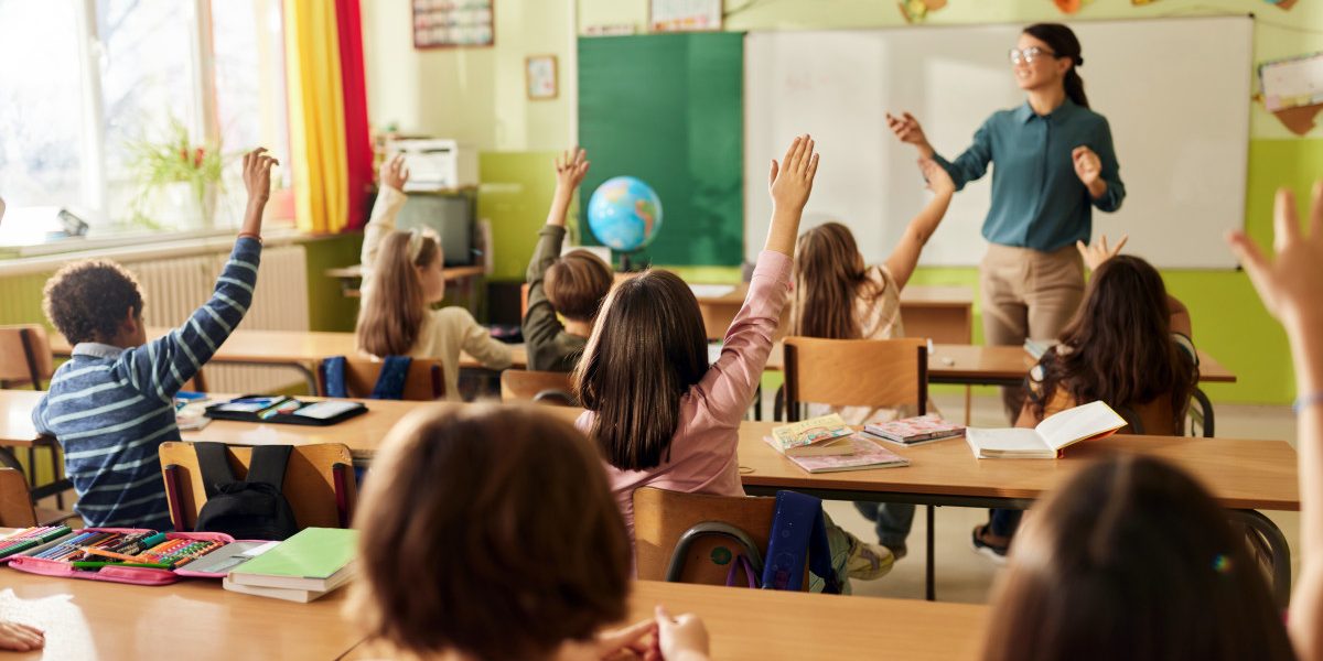 Elevii și profesorii au liber pe 5 iunie: De ce nu se mai fac ore în școlile din România