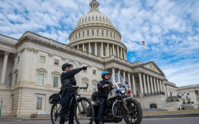 Polițiștii de la Capitoliu atacă în instanță fondul lui Donald Trump de 1,8 miliarde dolari
