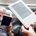 Kindle: Amazon taie suportul. Ce faci să nu pierzi cărțile cumpărate