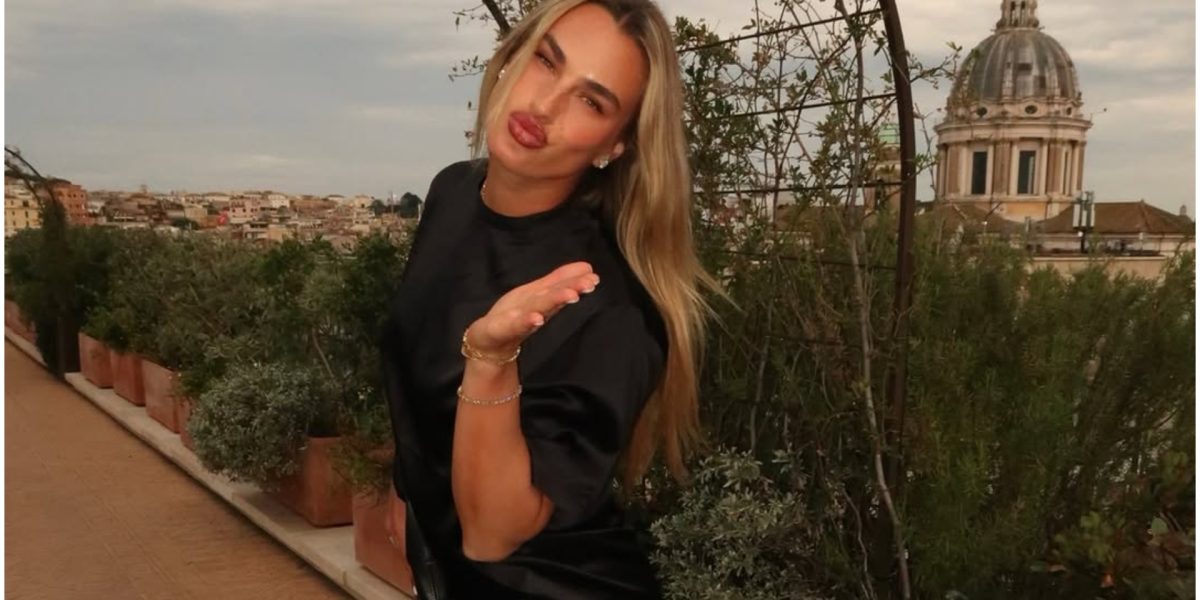 Sabalenka incendiară: Tenismena cucerește bărbații cu un pictorial senzațional!
