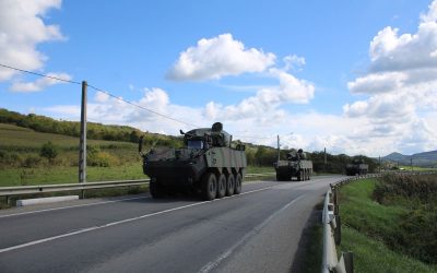 Blindate ale Armatei, accident grav în Sălaj: 11 militari răniți
