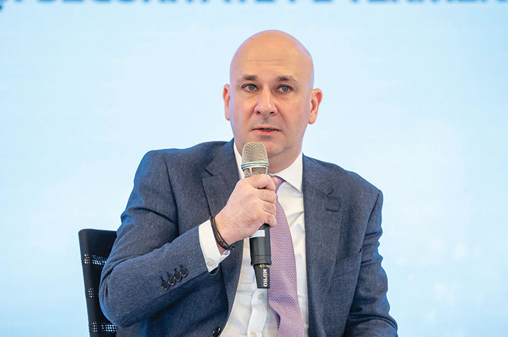 Badea, CEO Hidroelectrica, pleacă: Anunțul care zguduie compania