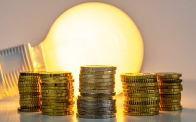 Gratuitate la energie electrică: Mii de români, avantajați de o companie. Înscrieri