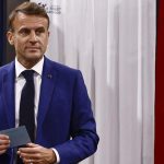 Macron, pe făraș? Lupta pentru fotoliul de la Elysee, tot mai crâncenă