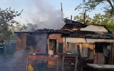 Incendiu mortal la Botoșani: Un bărbat a adormit cu țigara