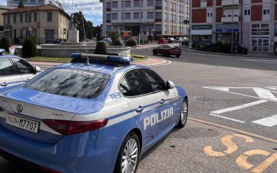 DROGURI și jaf la Varese: Un arest și doi adolescenți reținuți