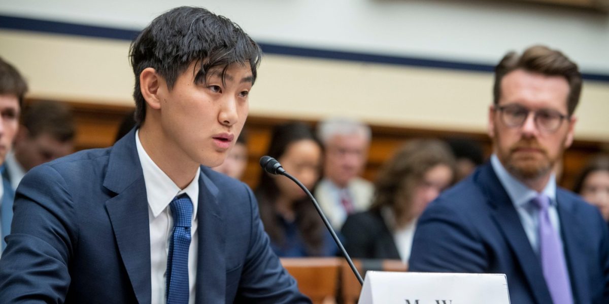 Miliardar la 24 de ani, cercetătorul cere calm în Silicon Valley