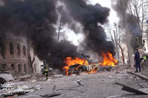 Rusia, acuzată de încălcarea armistițiului de 9 Mai cerut chiar de Kremlin