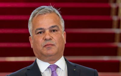 Veștea cedează presiunii lui Bolojan: Demisia dacă nu vine marți