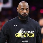 LeBron pleacă de la Lakers? Războiul pentru Anthony Davis