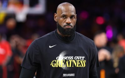 LeBron pleacă de la Lakers? Războiul pentru Anthony Davis