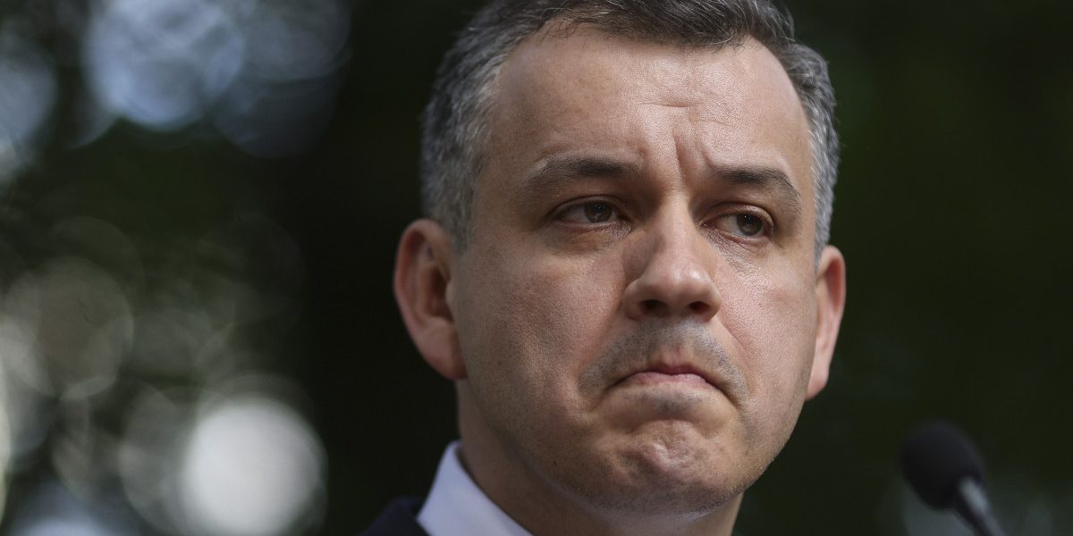 Tomac: Nu cresc taxele la un premierat al meu