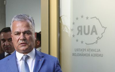 Votul pentru Guvernul Veștea, blocat. Nicușor Dan, cerut de Simion la AUR