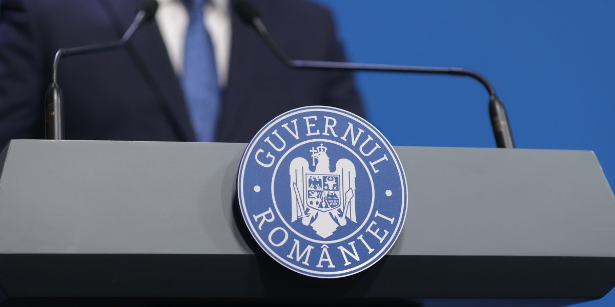 Românii resping premierul independent și tehnocrații. Vor alegeri anticipate