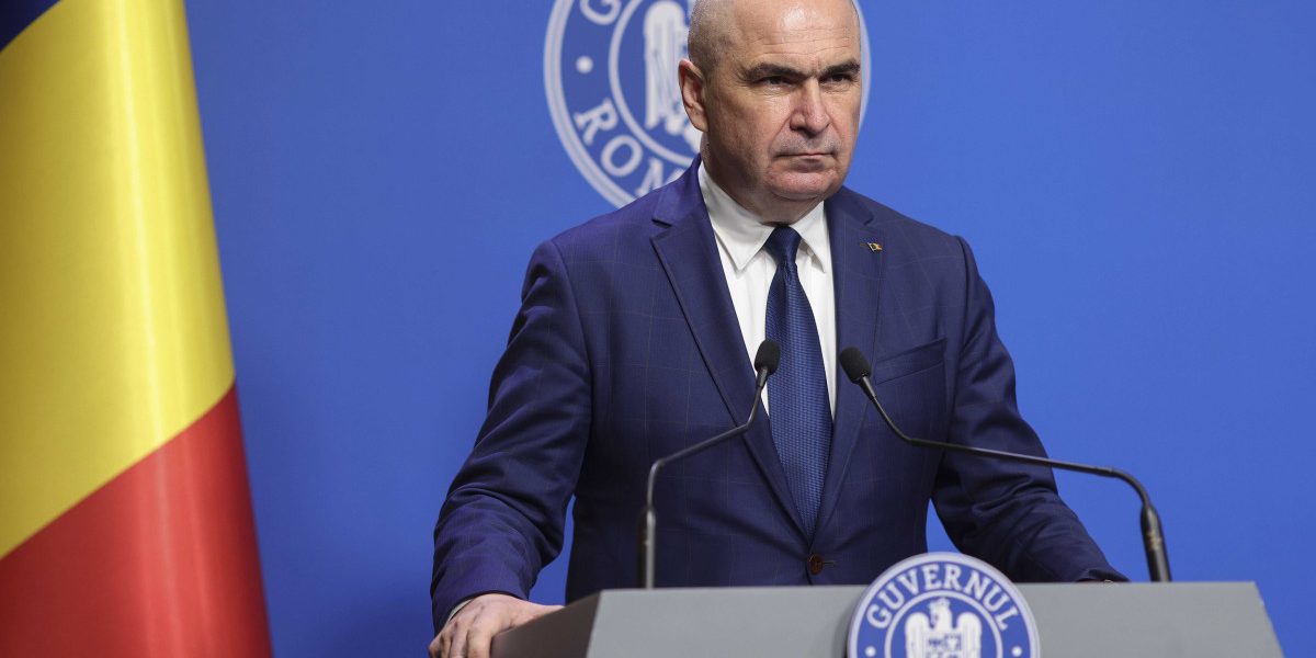 Bolojan: Deficitul scade cu peste 40%. Calea spre însănătoșire