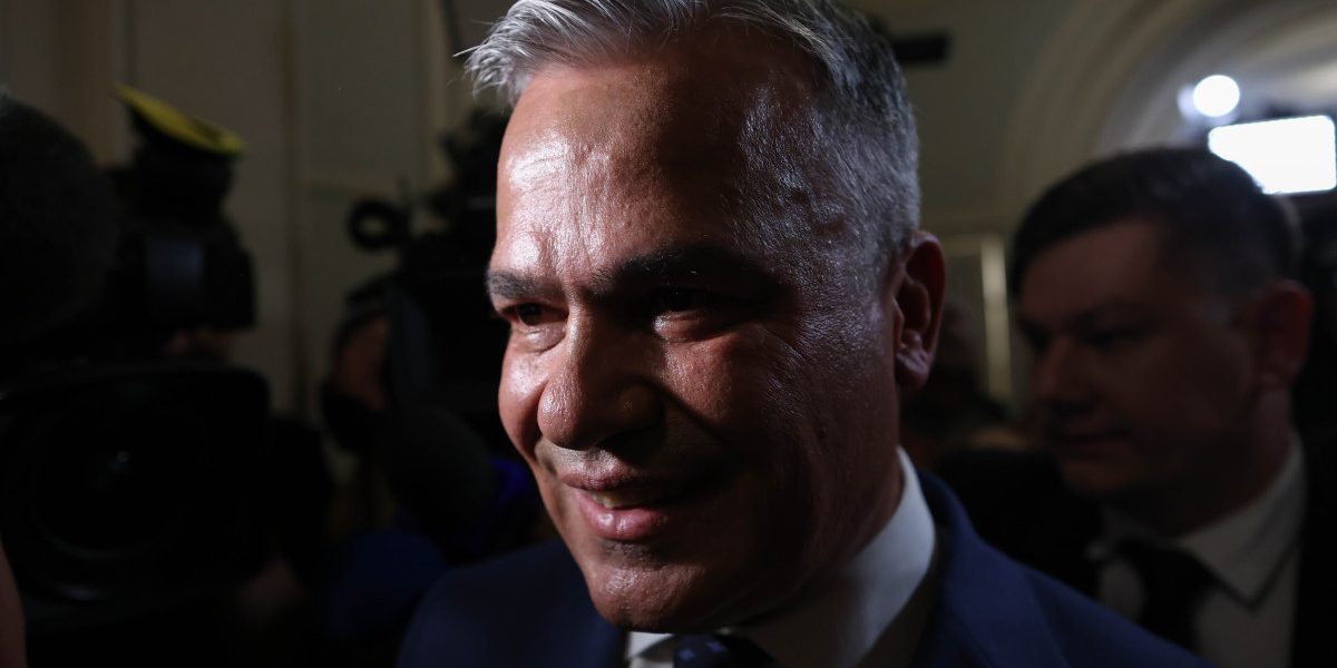 Veștea sfidează PNL: „Mergem înainte!”. PSD așteaptă UDMR