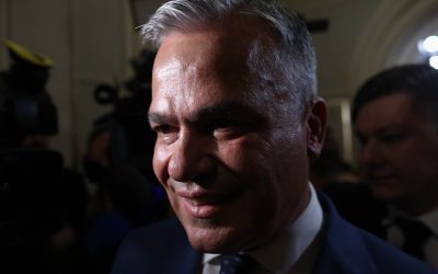 Veștea sfidează PNL: „Mergem înainte!”. PSD așteaptă UDMR