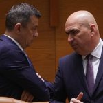 PSD și PNL, atacuri pe bandă rulantă: Bolojan de neatins, Grindeanu „turist”