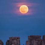 Lună Căpșună: Primul spectacol astronomic, când o vezi