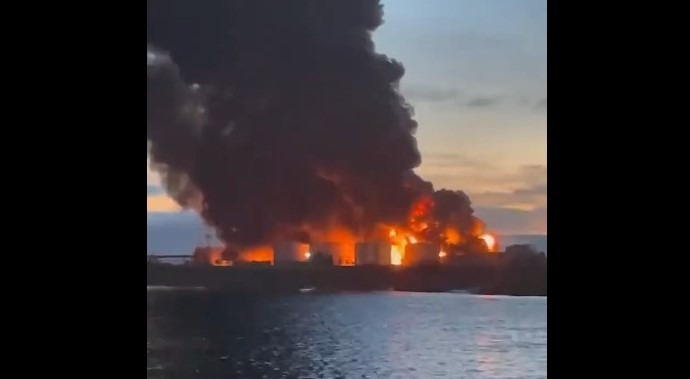 Sevastopol în beznă: Dronele Ucrainei lovesc baza Flotei Rusiei