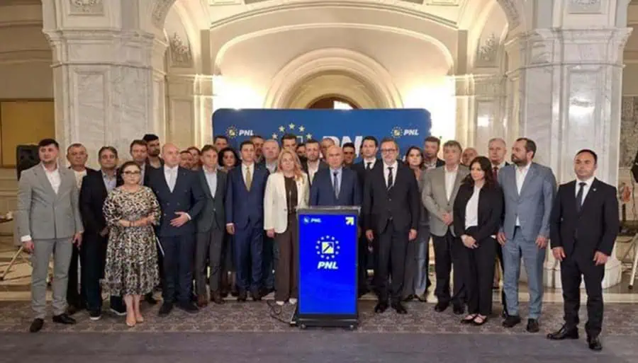 Bolojan la șefia PNL: Ce nume a prezentat la dosar