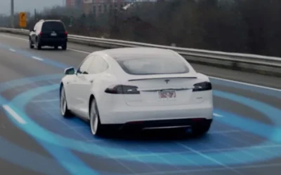 Tesla, acuzată că a umflat datele despre autopilot în Europa