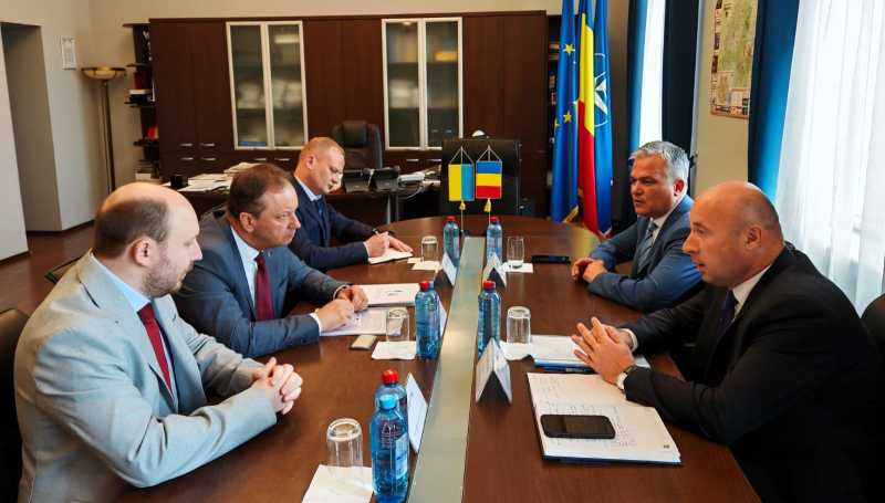 Brașov: Ambasadorul Ucrainei, discuții pe Integrarea Carpatică