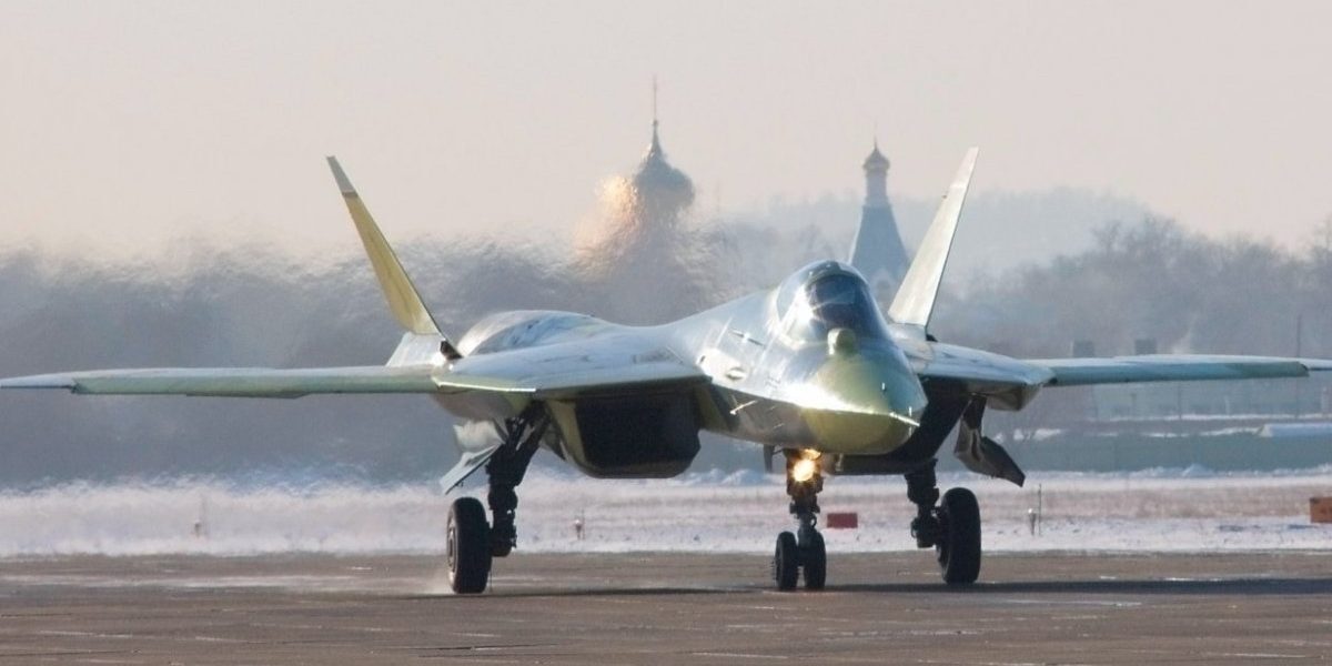 SU-57 nou, atacat în Omsk, lângă rafinăria apărată