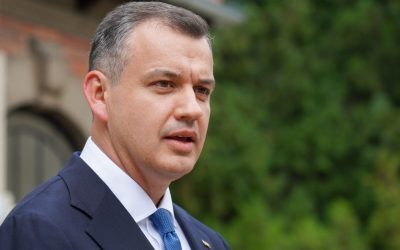 Politică: De la vorbe la soluții, gata cu scandalul