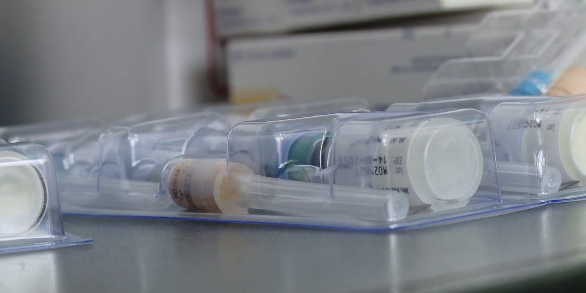 Injecții slăbit pe net, vândute la negru în farmacii