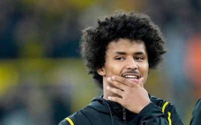 Barcelona-ți bate palma cu Dortmund pentru Adeyemi