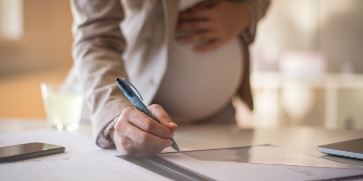 Pensie mai mică pentru mame: Câți ani beneficiază reducerea