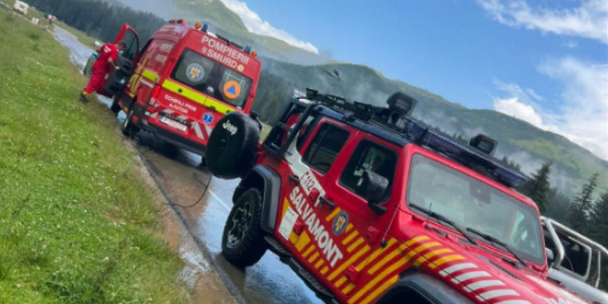 Trăsnet în Padina: Cadru didactic, lovită în timp ce supraveghea 14 copii