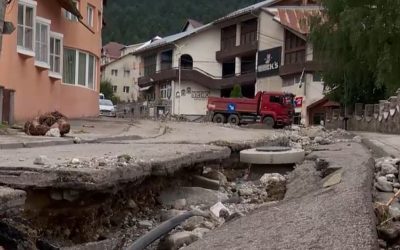 Bușteni: Primăria ajută sinistrații după viitură