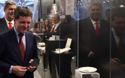 Agenda Nicușor Dan, secretul lui în vizite: „Desenată și de copii”