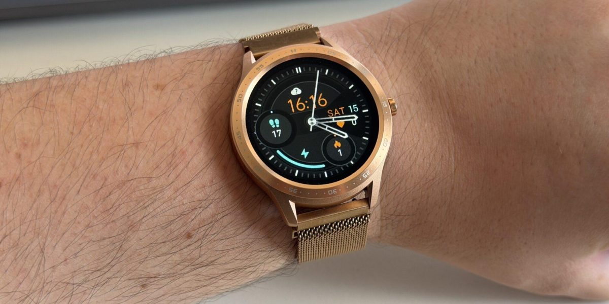 Maxcom FW43 Cobalt 2: Smartwatch clasic, avantajos la preț