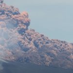 Etna blochează traficul aerian / Cenușa închis spațiul aerianSiciliei